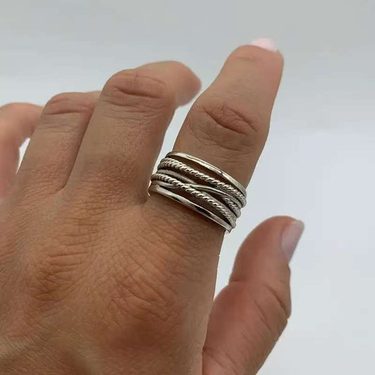 Celeste™ | Ring mit Mehrschichtigen Versilberten Perlen